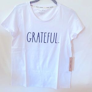 Rae Dunn white “GRATEFUL” tee NWT
